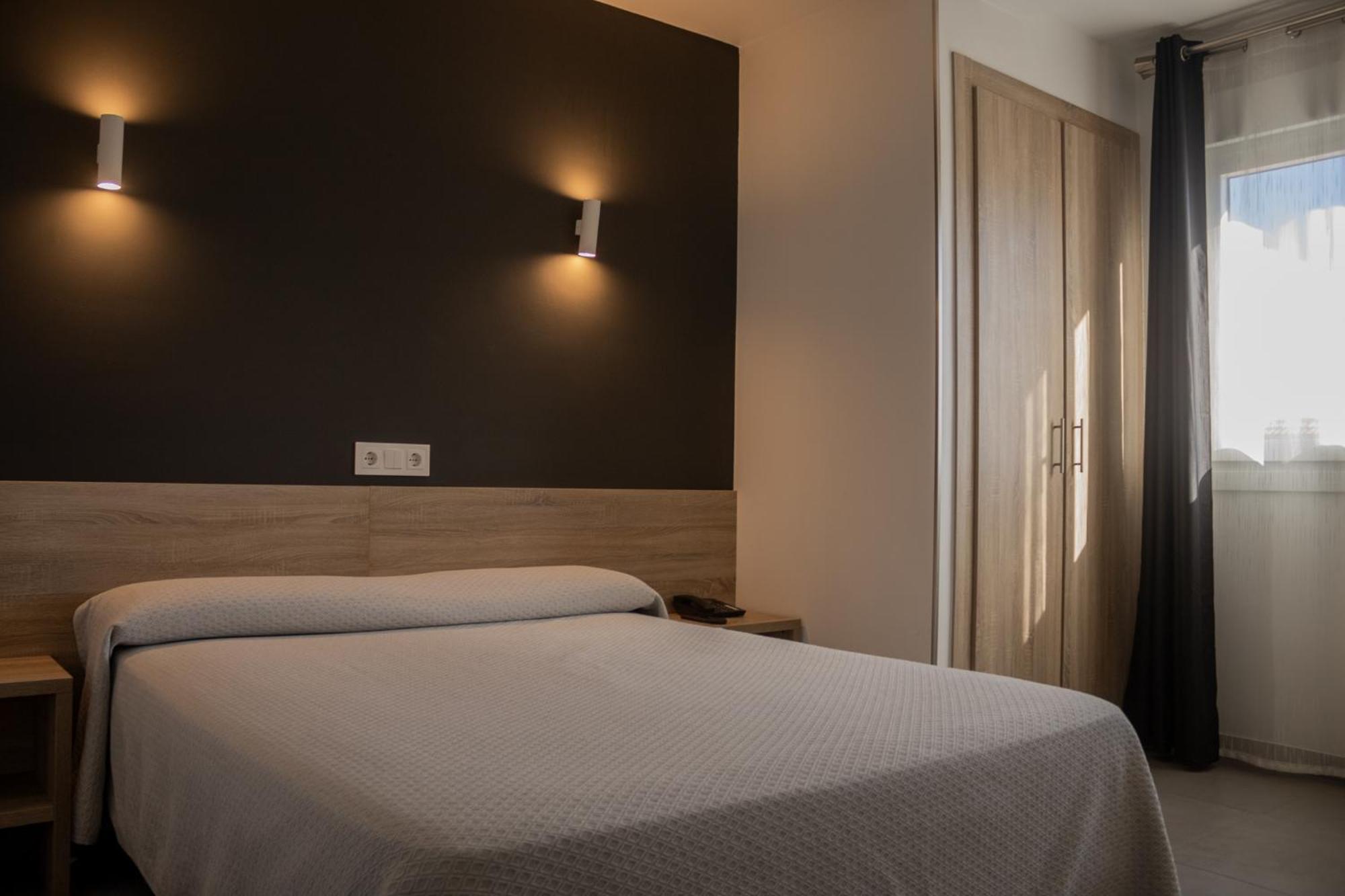 Hotel Hollywood Cangas do Morrazo Exterior foto